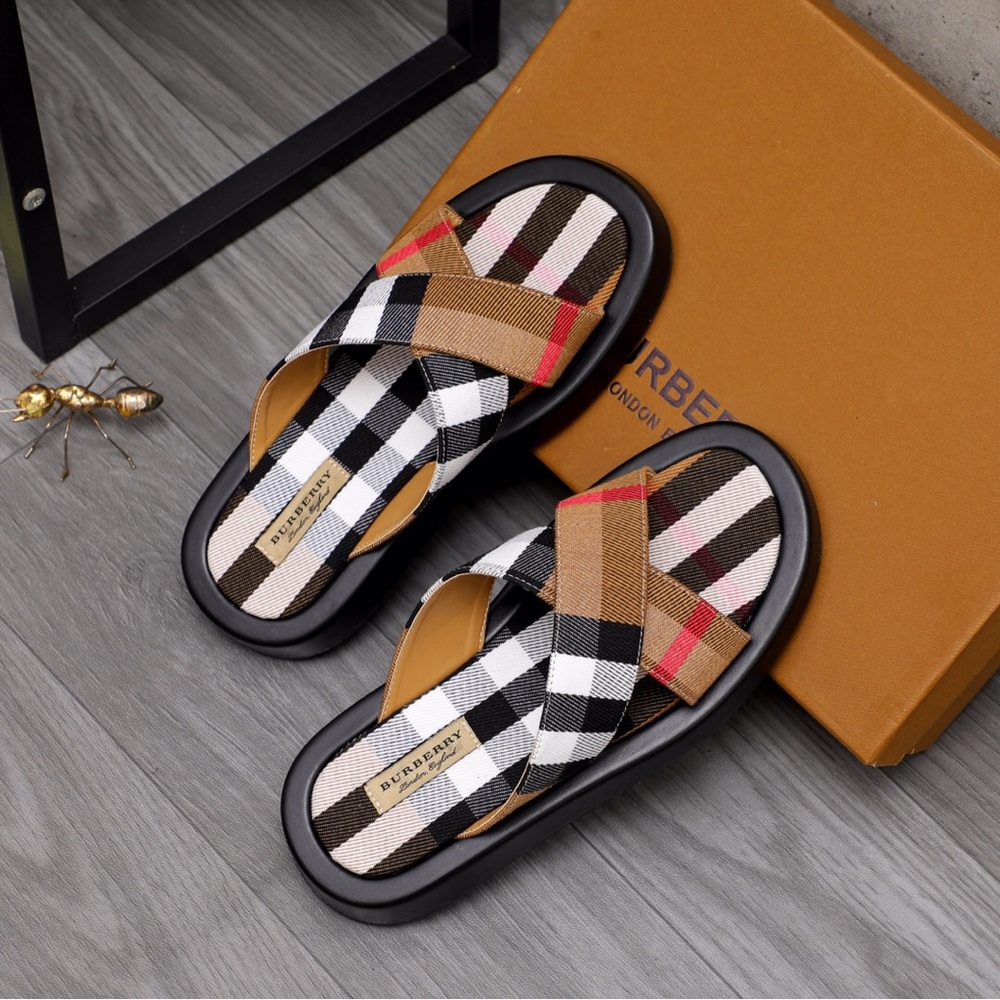 Burberry Monogram Slides in Black and White Logo Print 🖤🤍